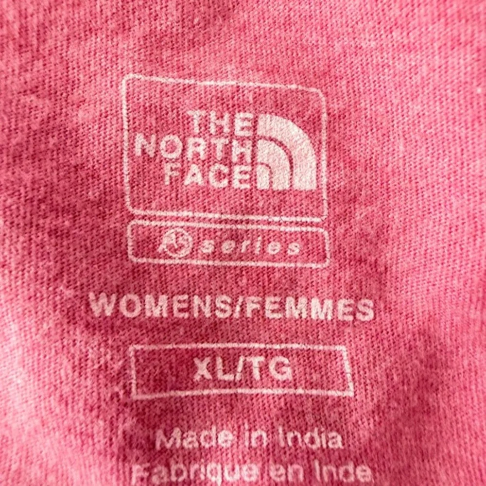 The North Face‎ T-Shirt Women XL Pink Short Sleeve Split Neck Cotton Paisley - Picture 4 of 7
